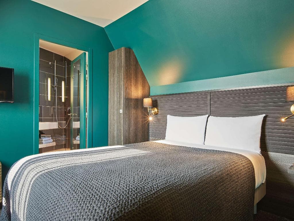 Eiffel Tower, Mercure Paris - photo 2
