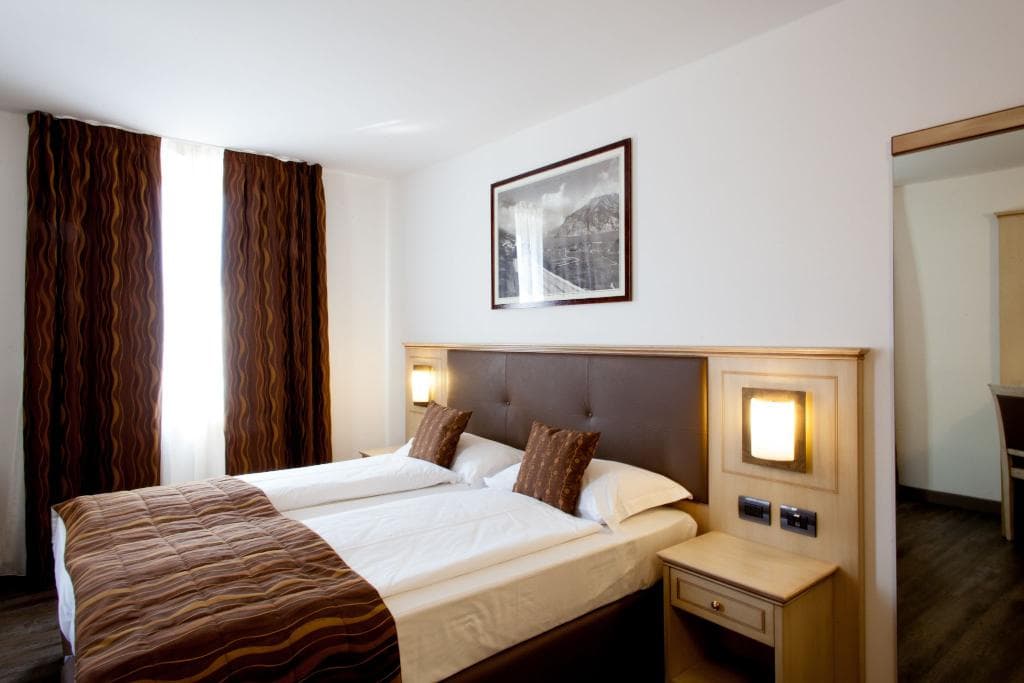 Hotel Portici - Riva - photo 2