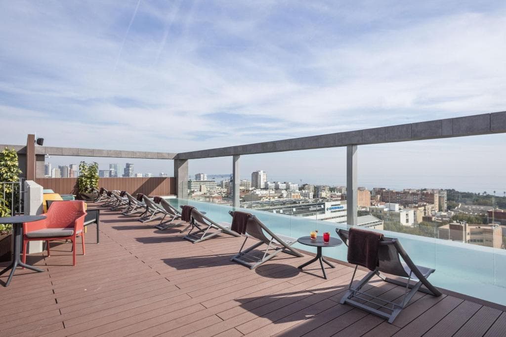 Barcelona City Escape - photo 2