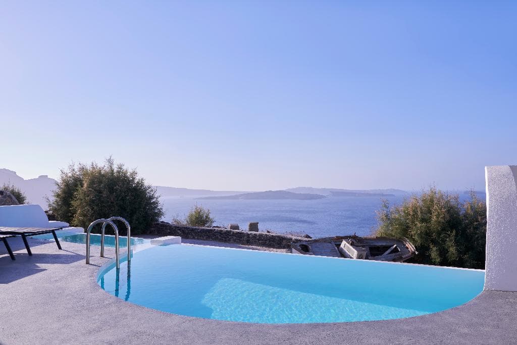 Oia, Mr & Mrs White - photo 3