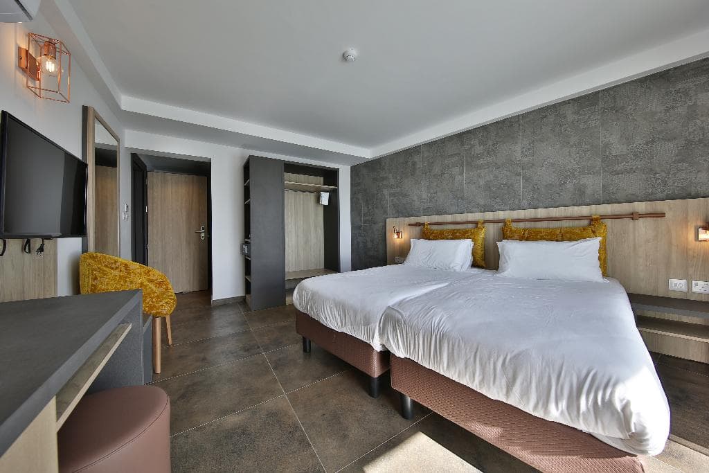 Luxury Stay in St Julians - photo 2