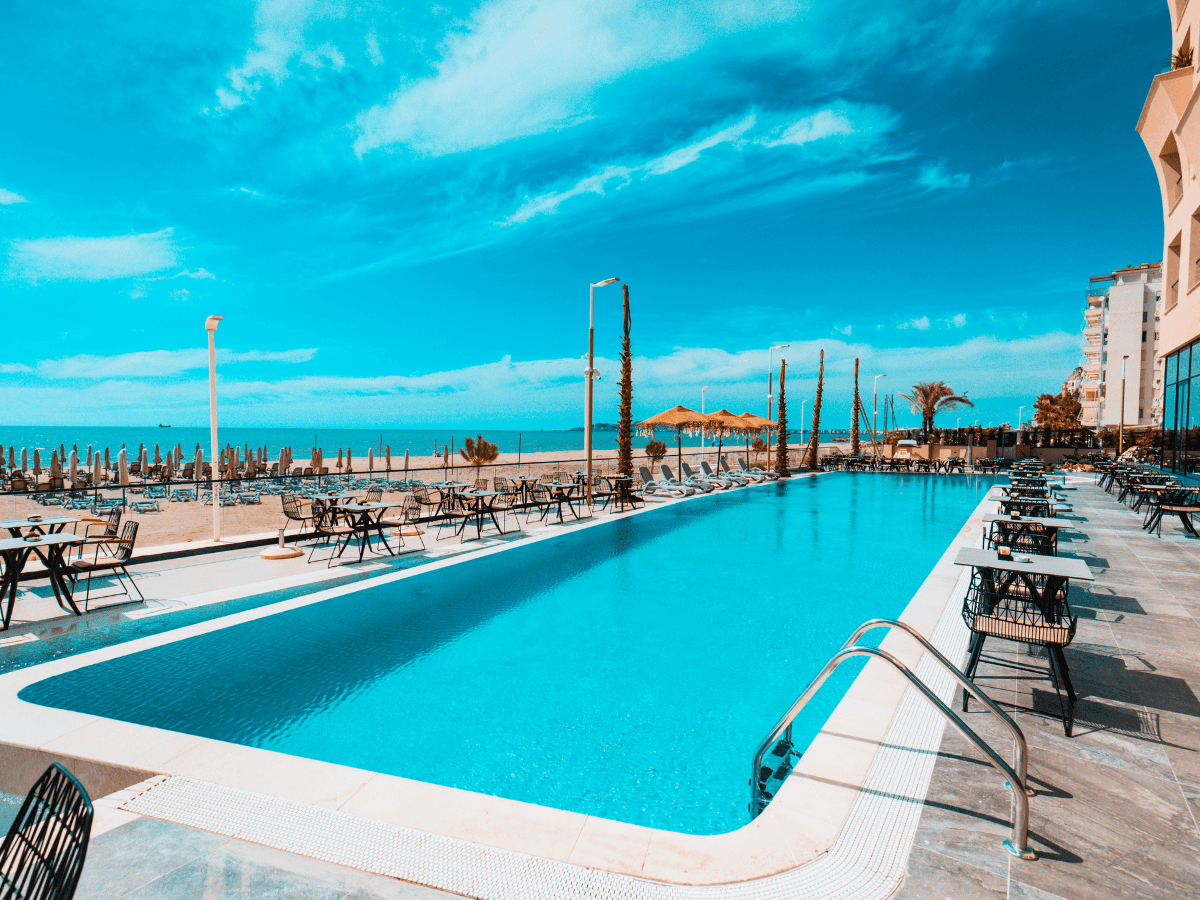 Royal G Deluxe Hotel - photo 3
