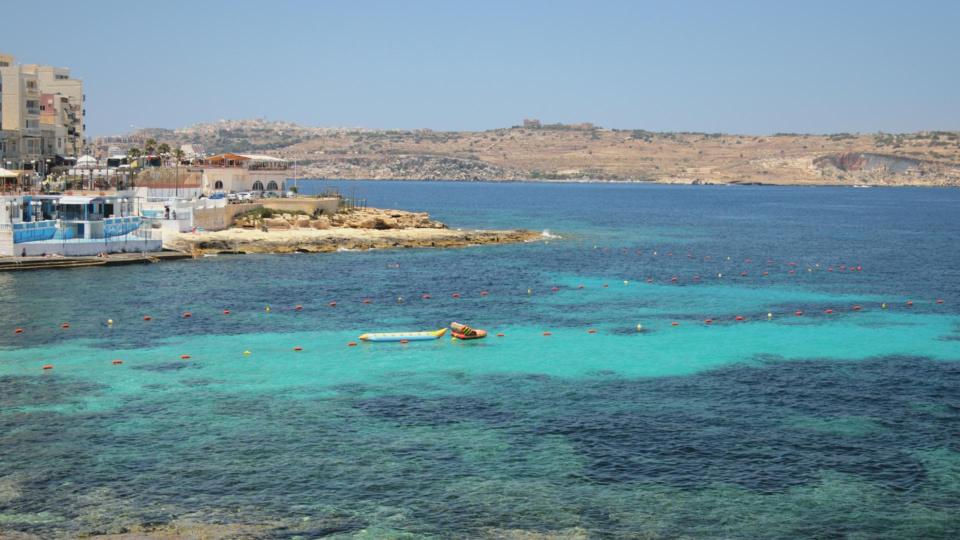 Santana Hotel, Qawra