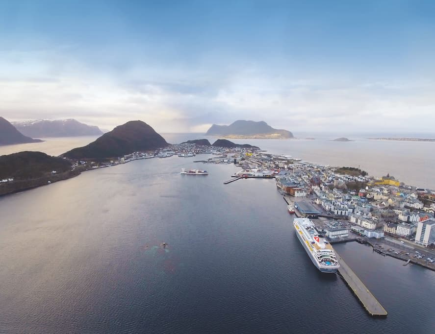 Mountains & Fjords - photo 3