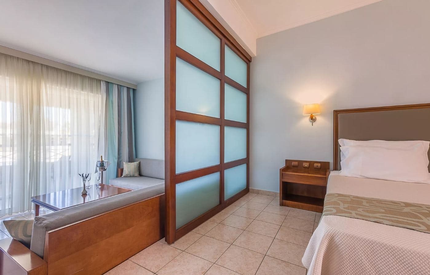 Kipriotis Maris Suites - photo 2