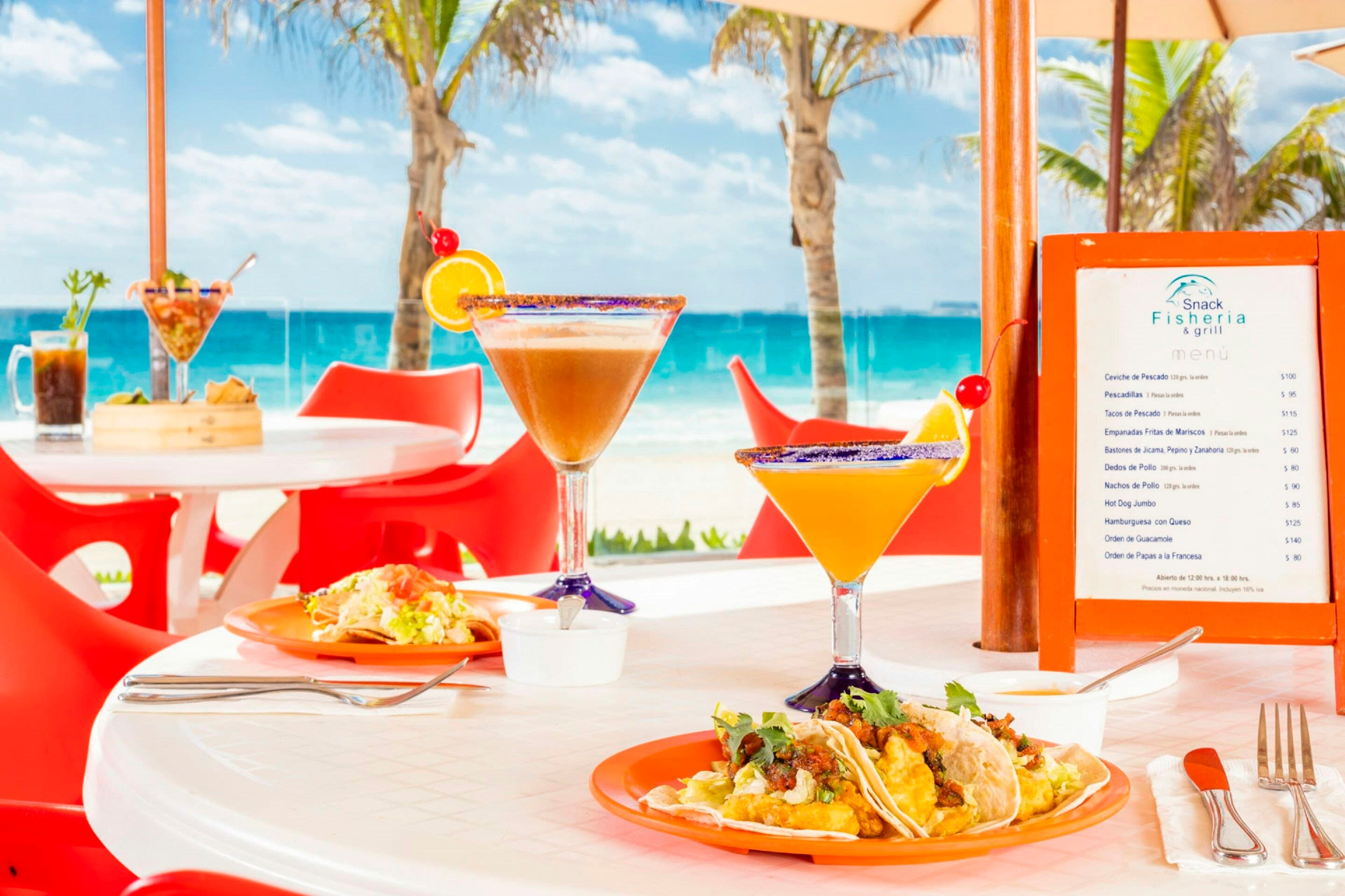 Krystal Cancún - main photo