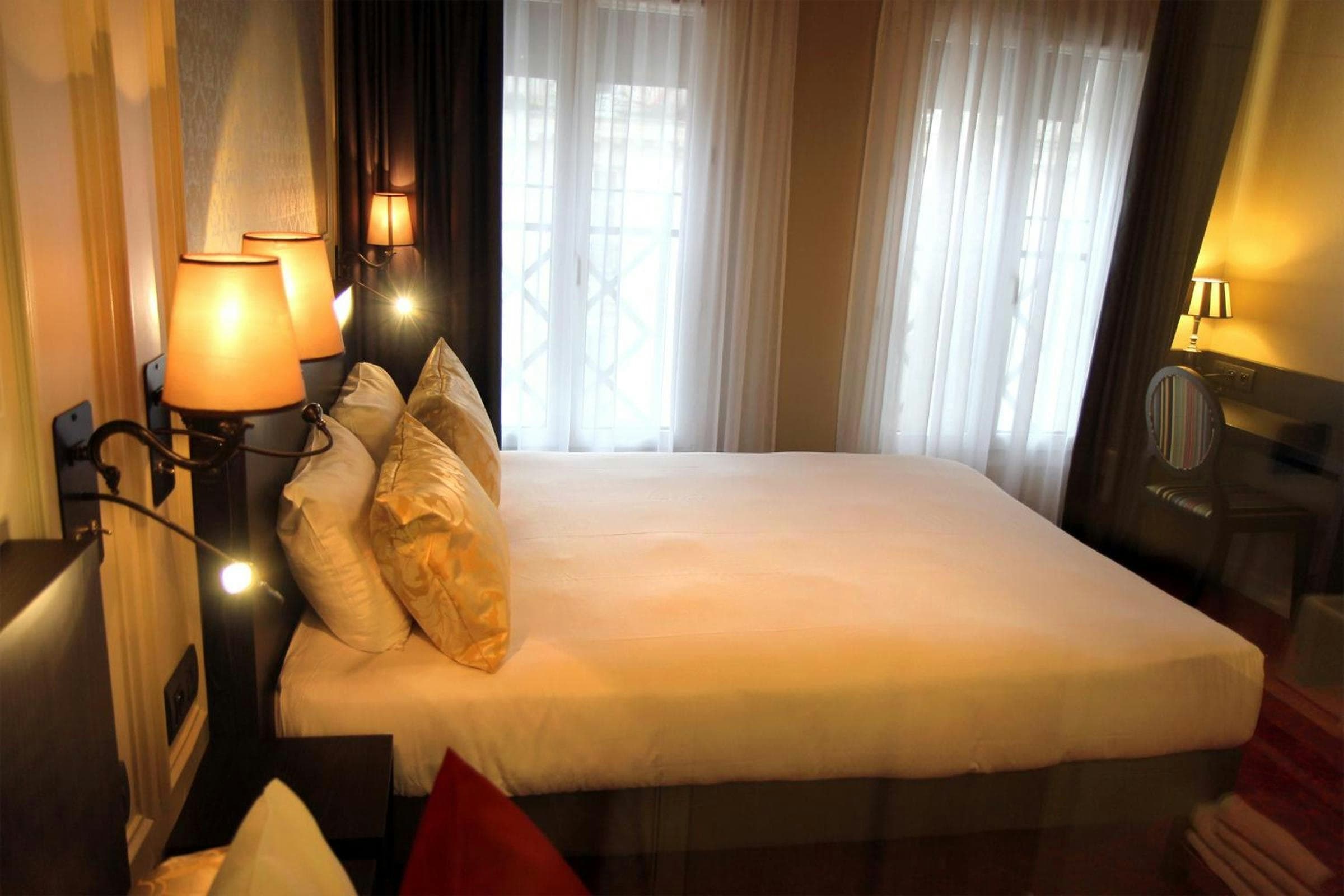 Hotel Le Montmartre Saint Pierre - photo 3