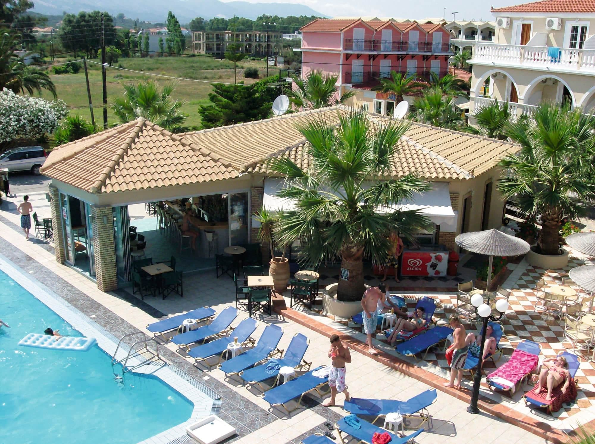 Vivian Hotel - photo 3