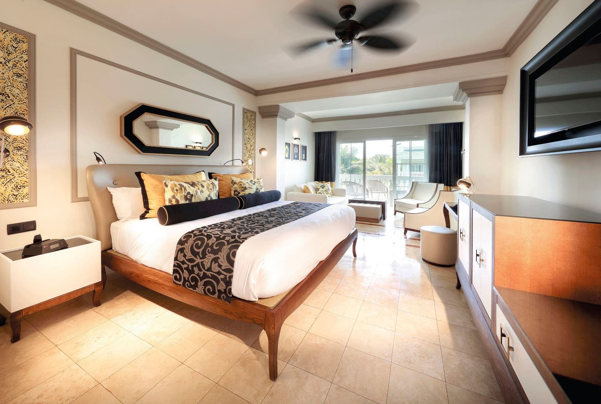 Luxury Beach Resort - photo 2