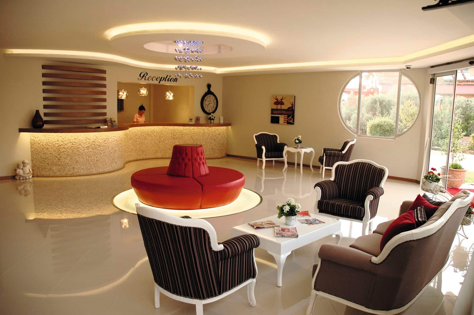 Lagoon Hotel - photo 3
