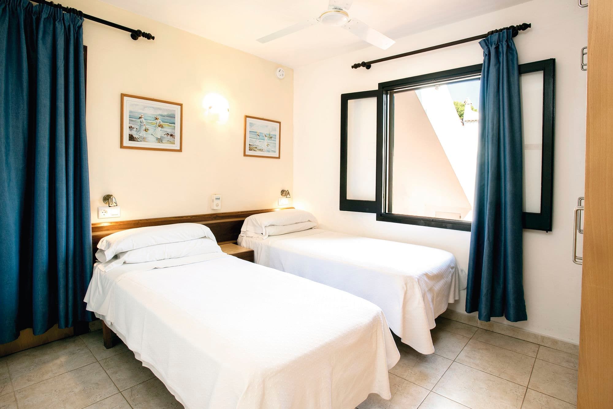 Talayot Apartments - photo 2