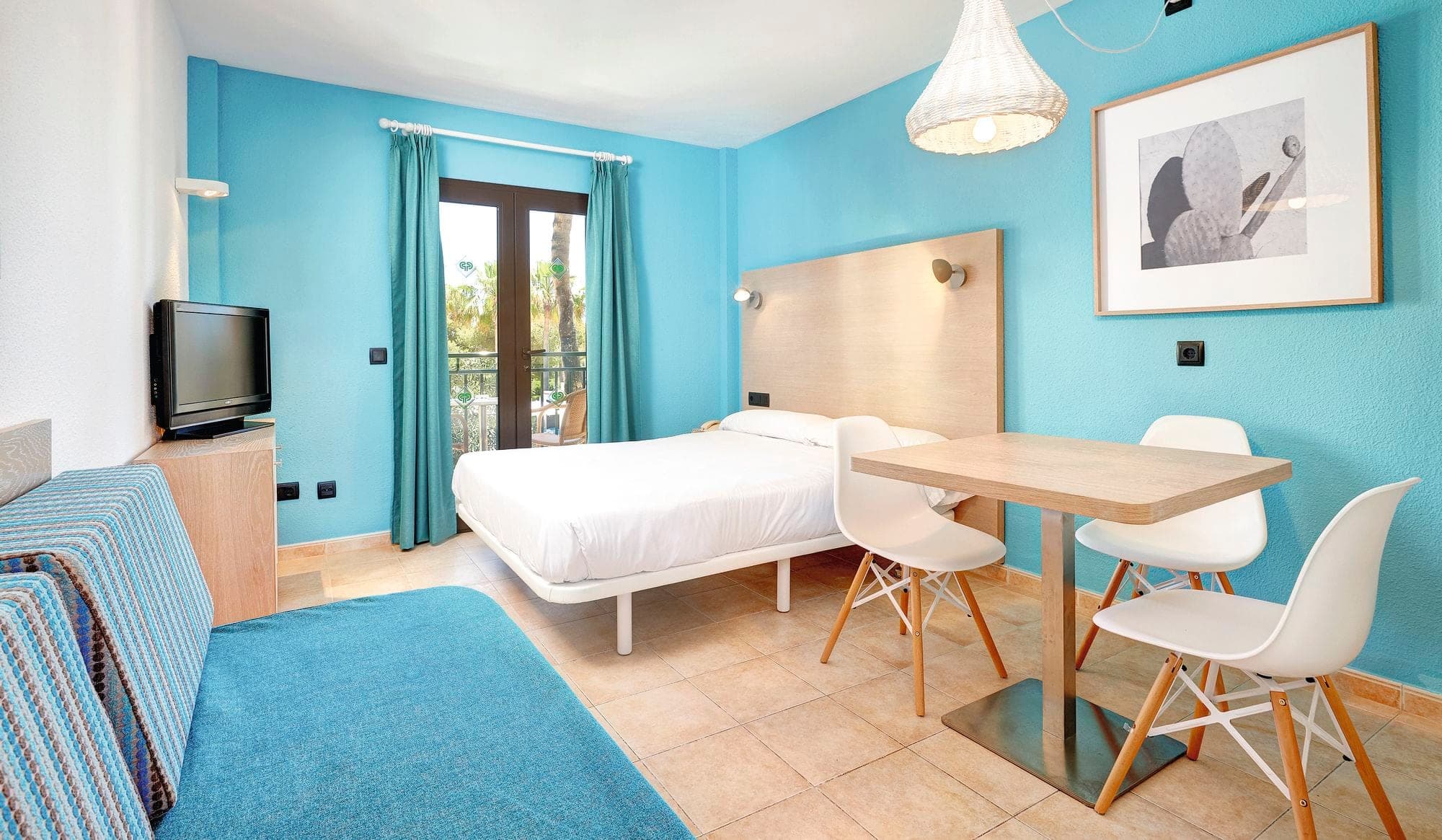 4 Nights in Cala Bona, Majorca - photo 2