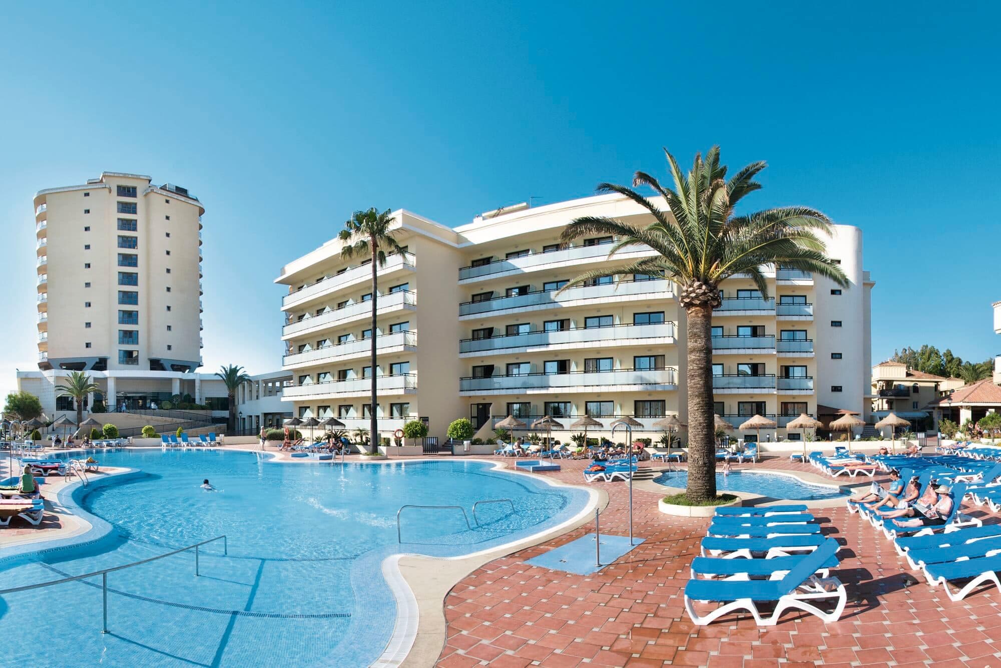 Hotel Puente Real - main photo