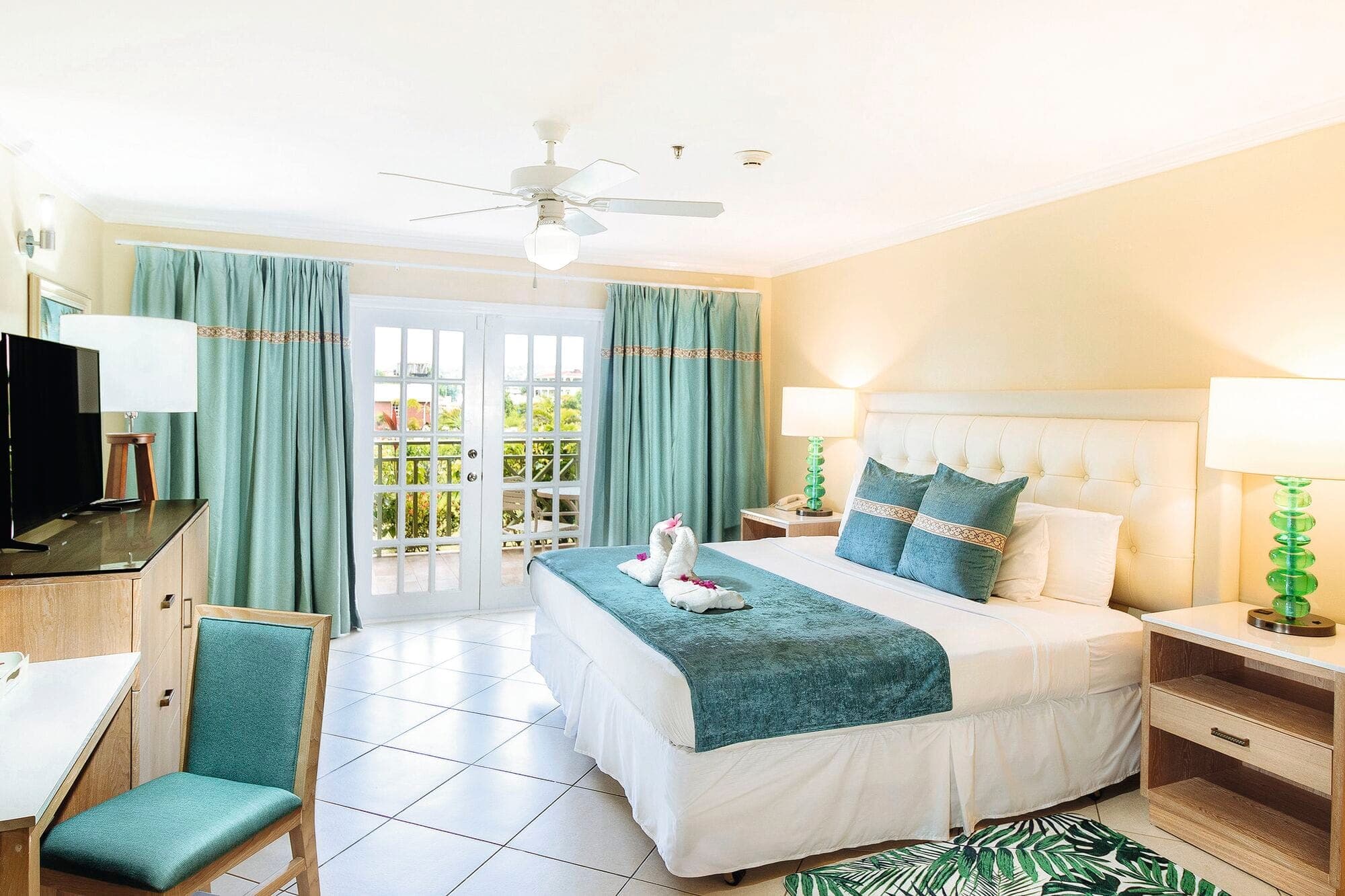 Bay Gardens Beach Resort & Spa - photo 2