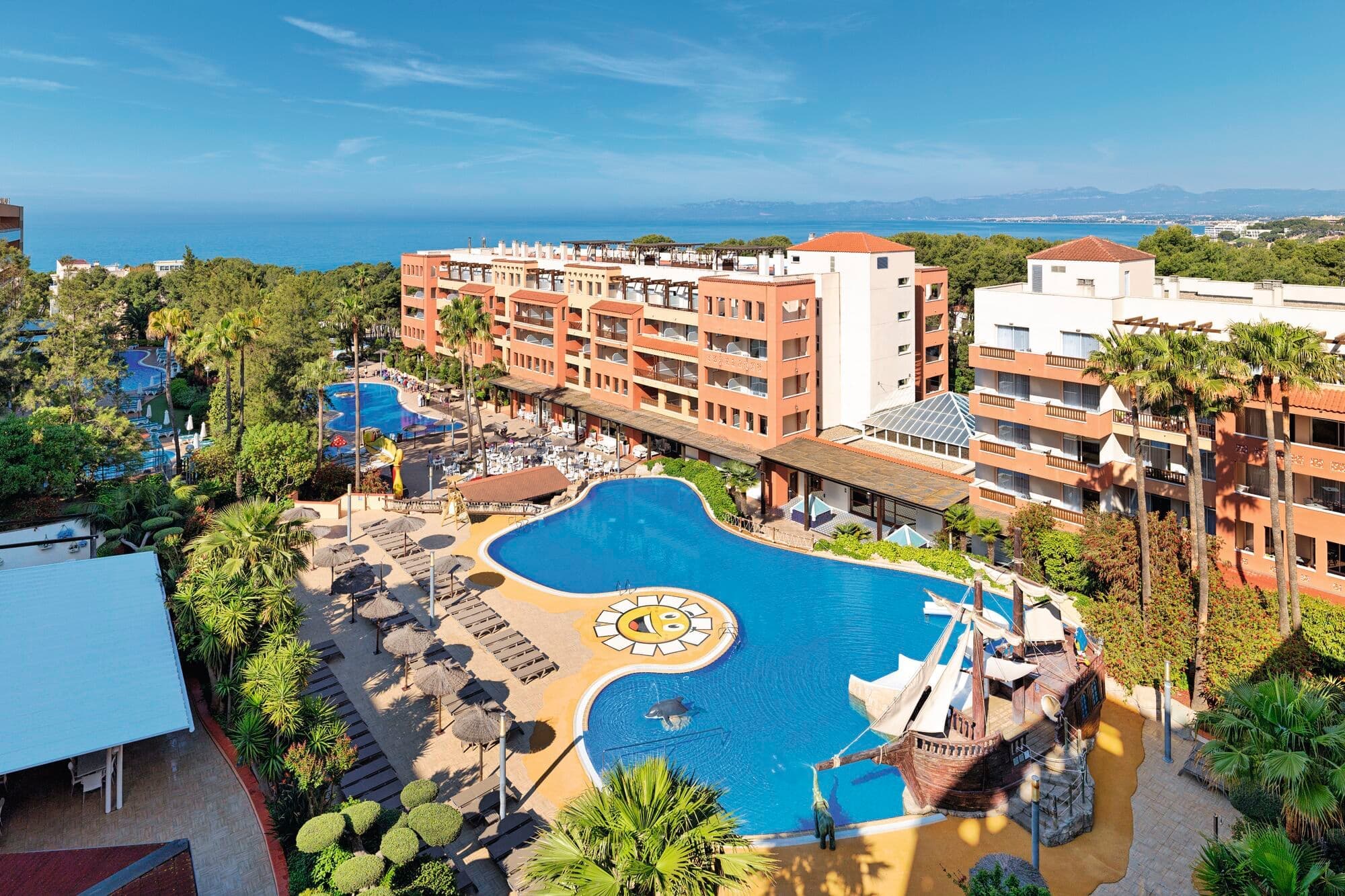 H10 Mediterranean Village - main photo