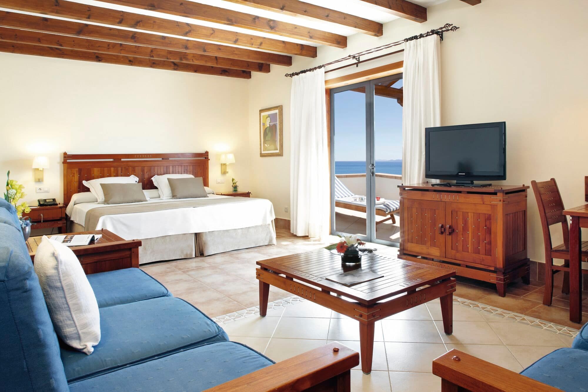 Princesa Yaiza Suite Hotel Stansted bed and breakfast - photo 2