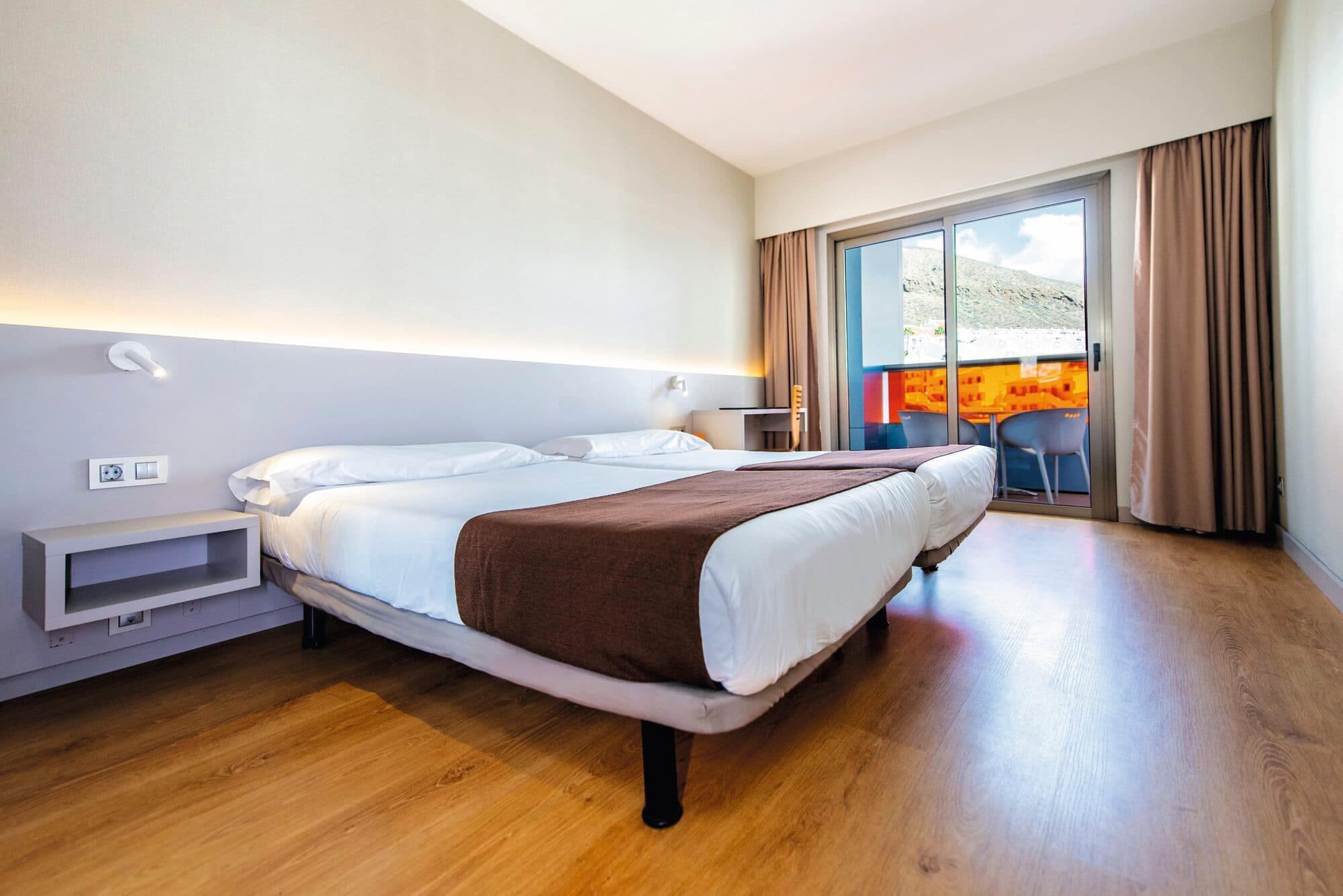 Paradise Park Hotel - photo 2