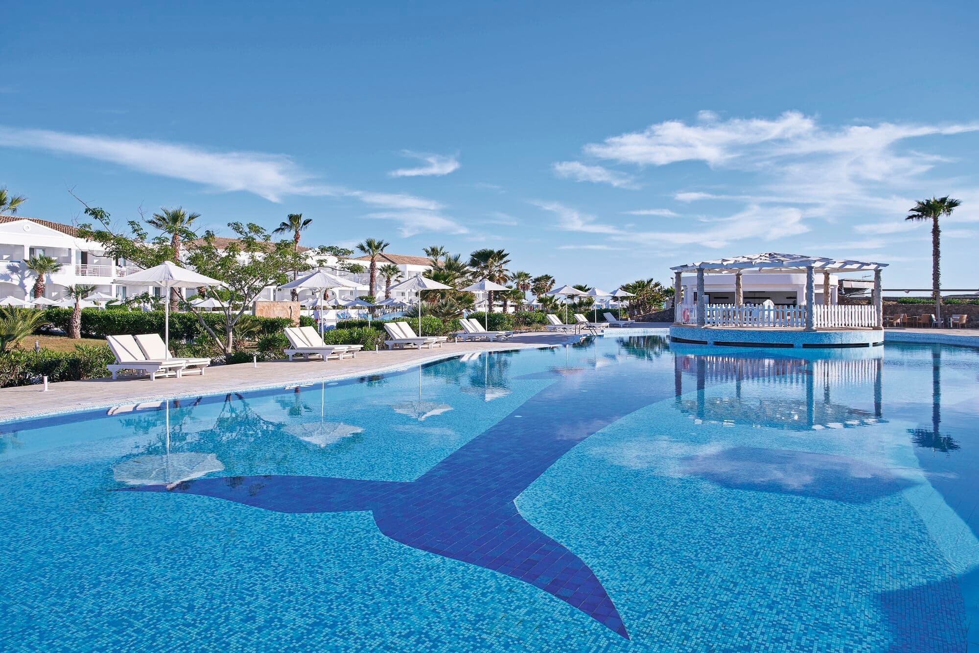 Sandy Beach Resort - photo 3