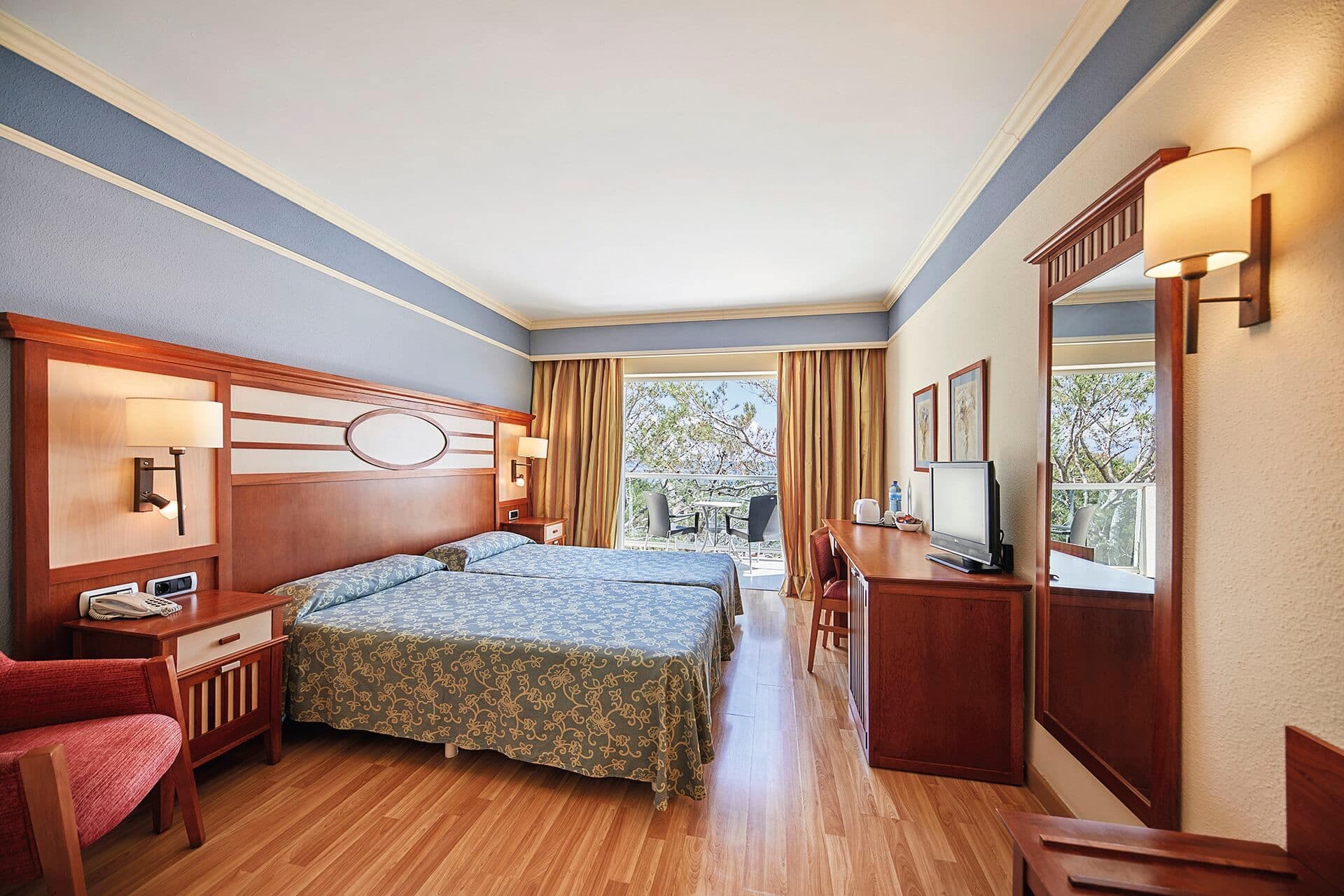 Hotel Stil Picafort Park - photo 2