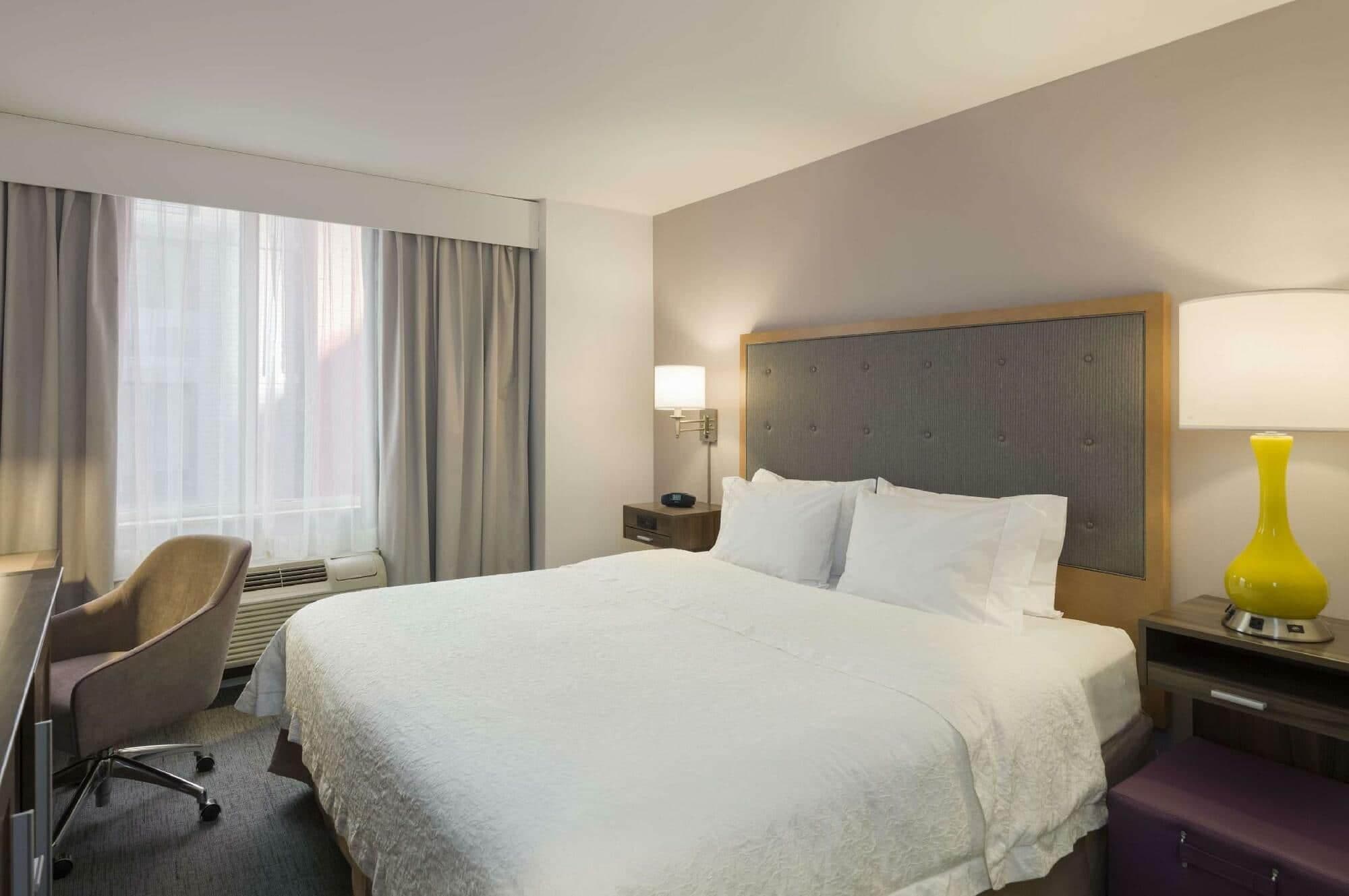 Hampton Inn NYC - photo 3