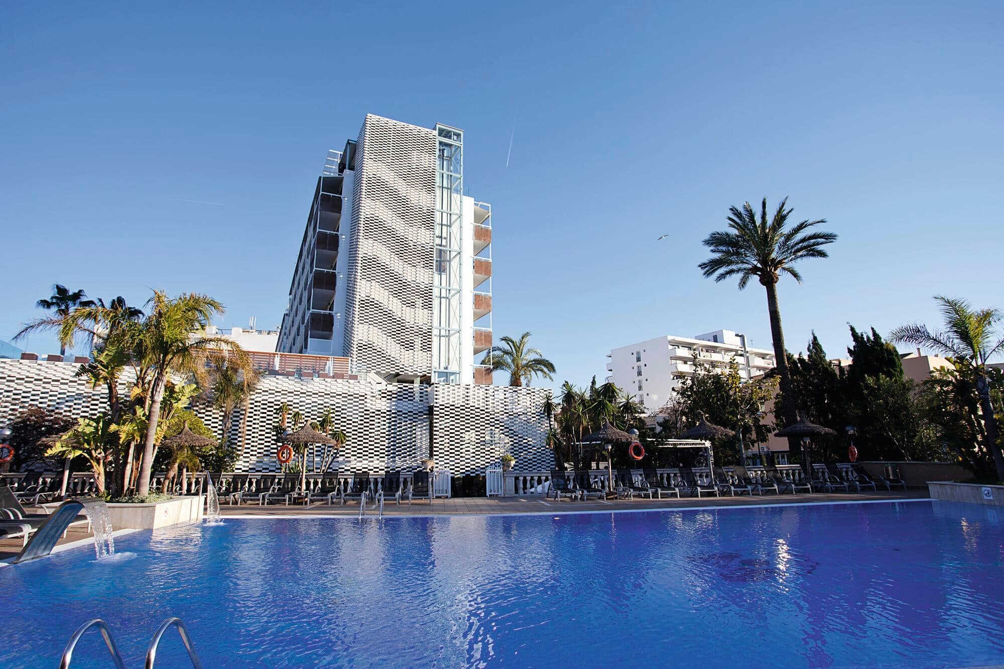 Bahia de Alcudia Hotel - main photo