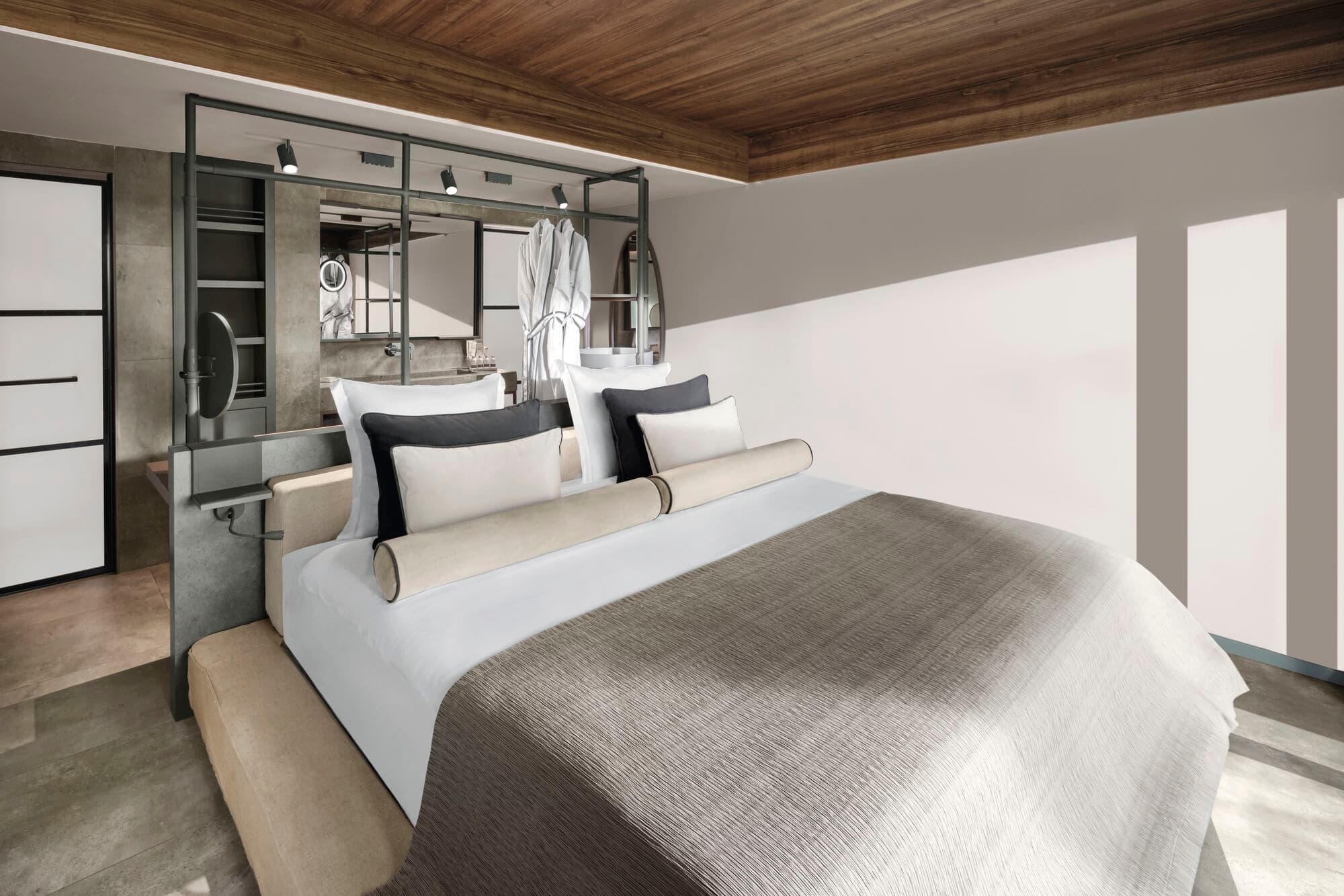 Paloma Finesse Side - main photo