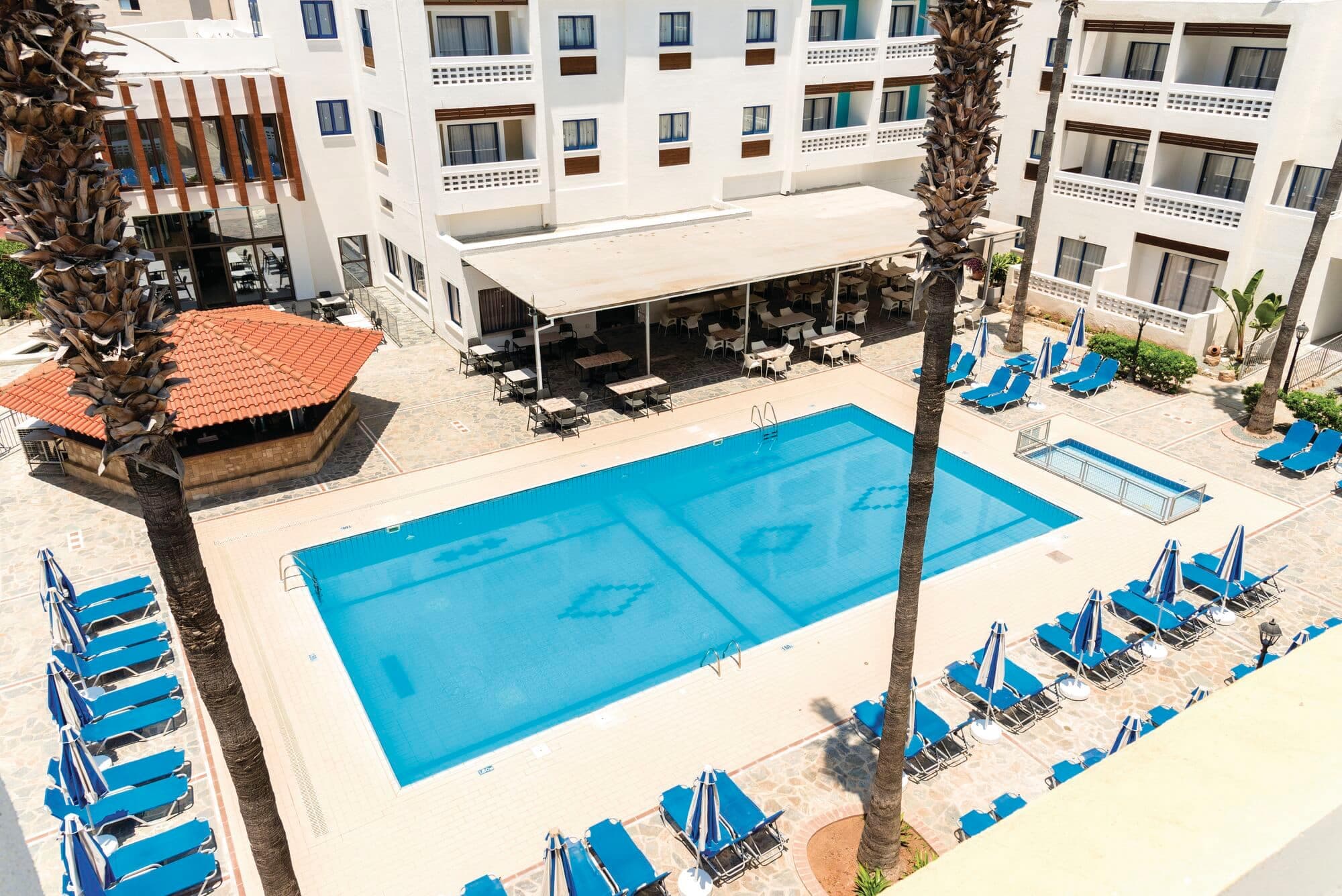 Kefalos Damon Hotel Apartments