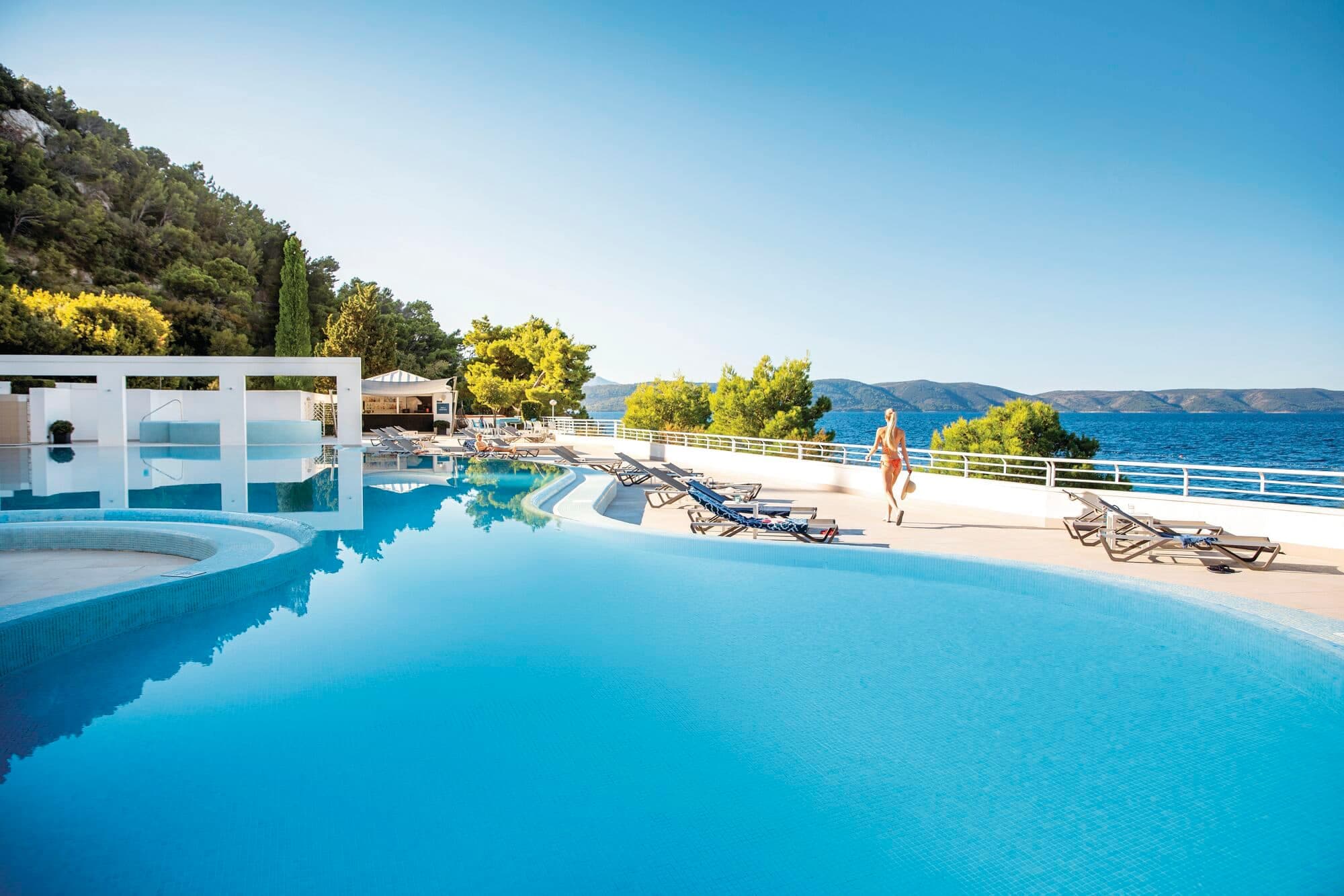 Adults-Only Beach Luxury - photo 3