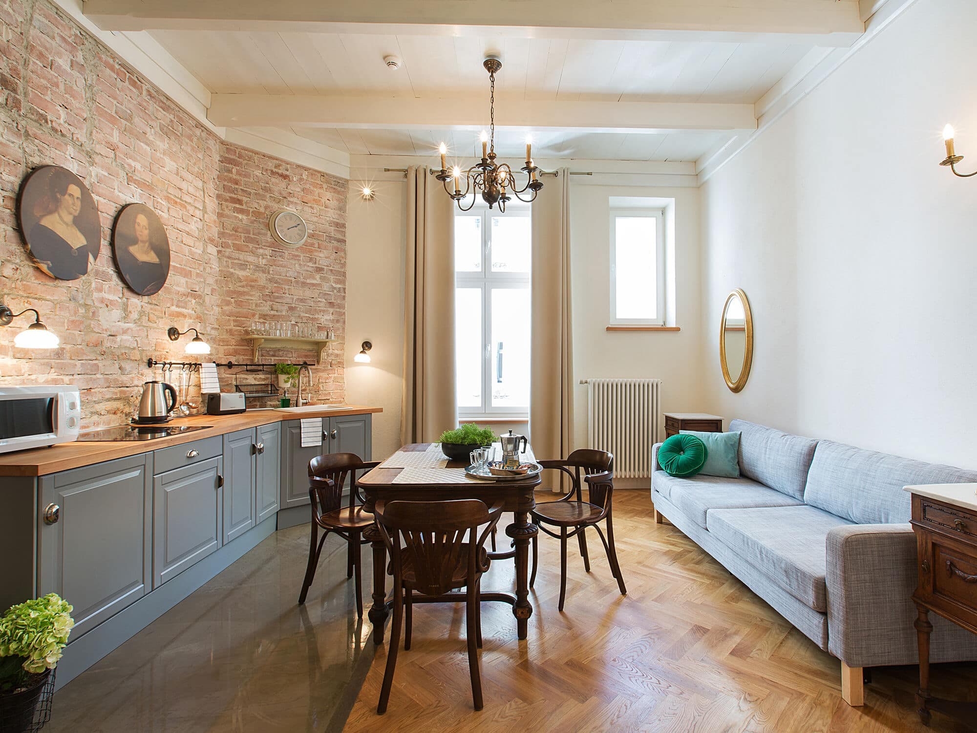 Antique Apartments - photo 3