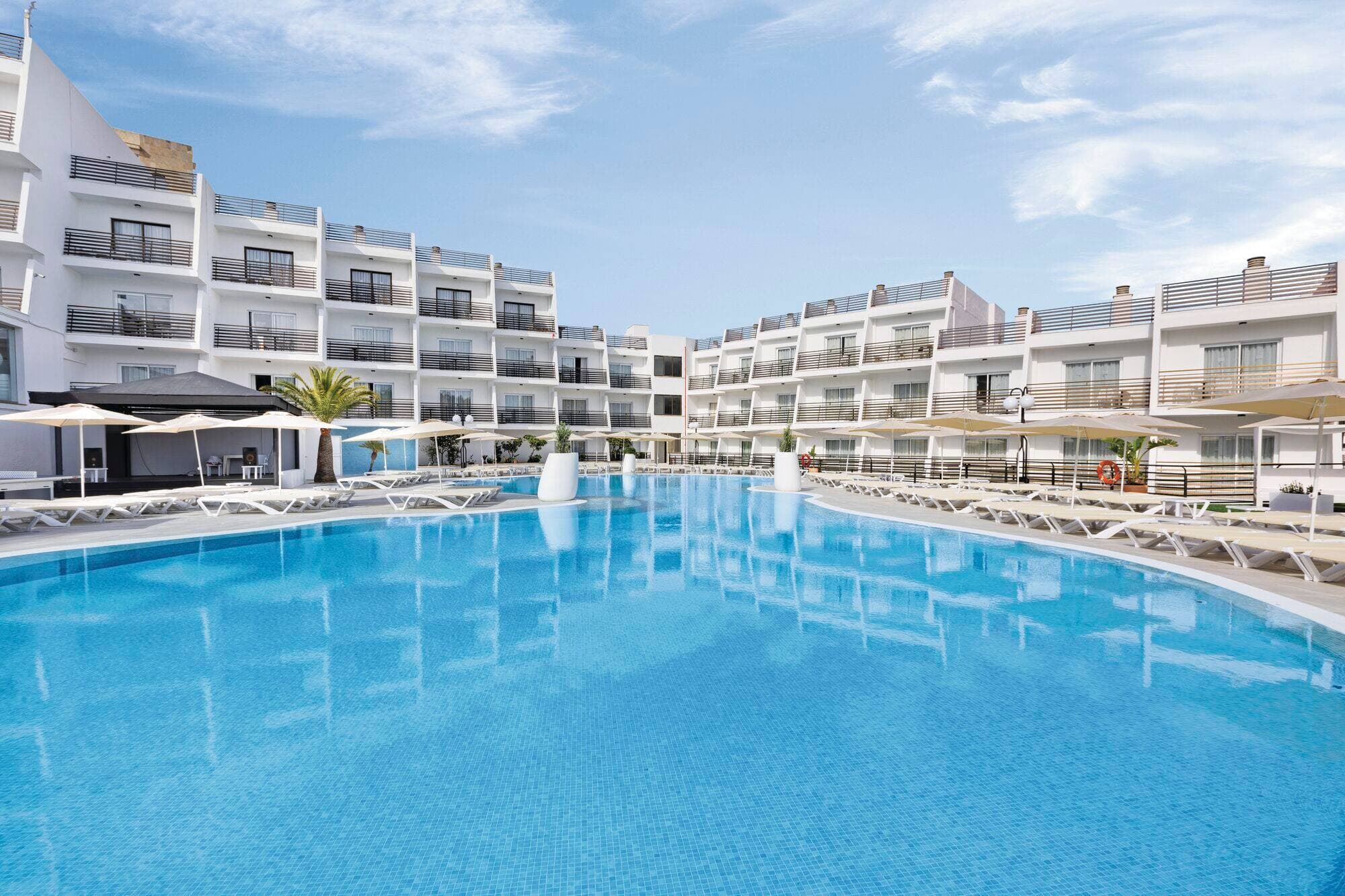 Palmanova Suites - photo 3