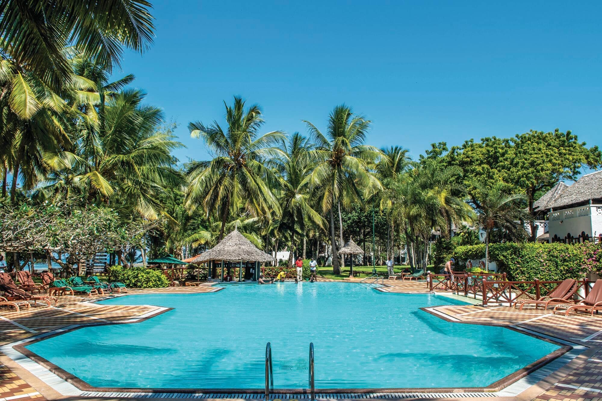 Serena Beach Resort - main photo