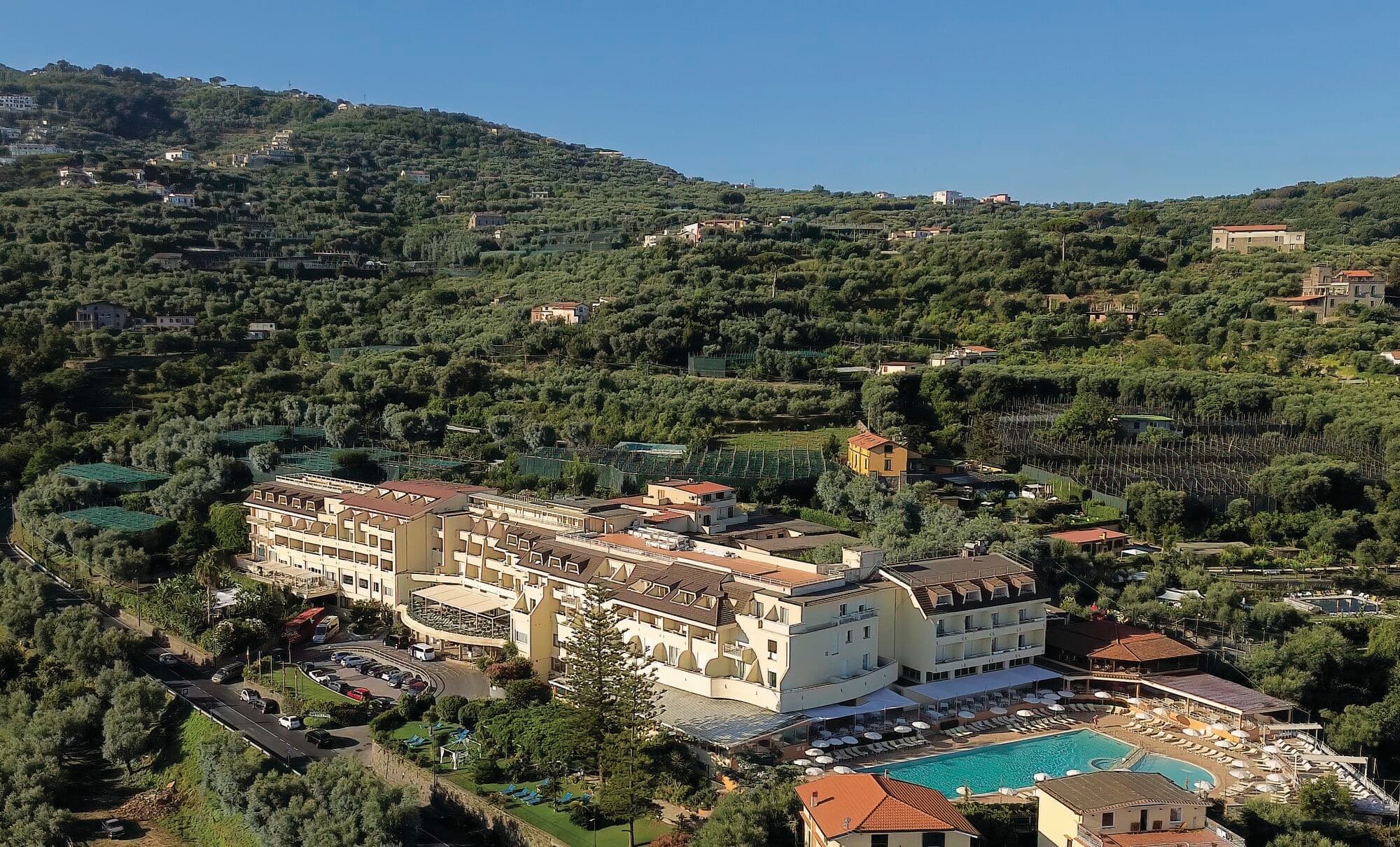 Grand Hotel Vesuvio - main photo