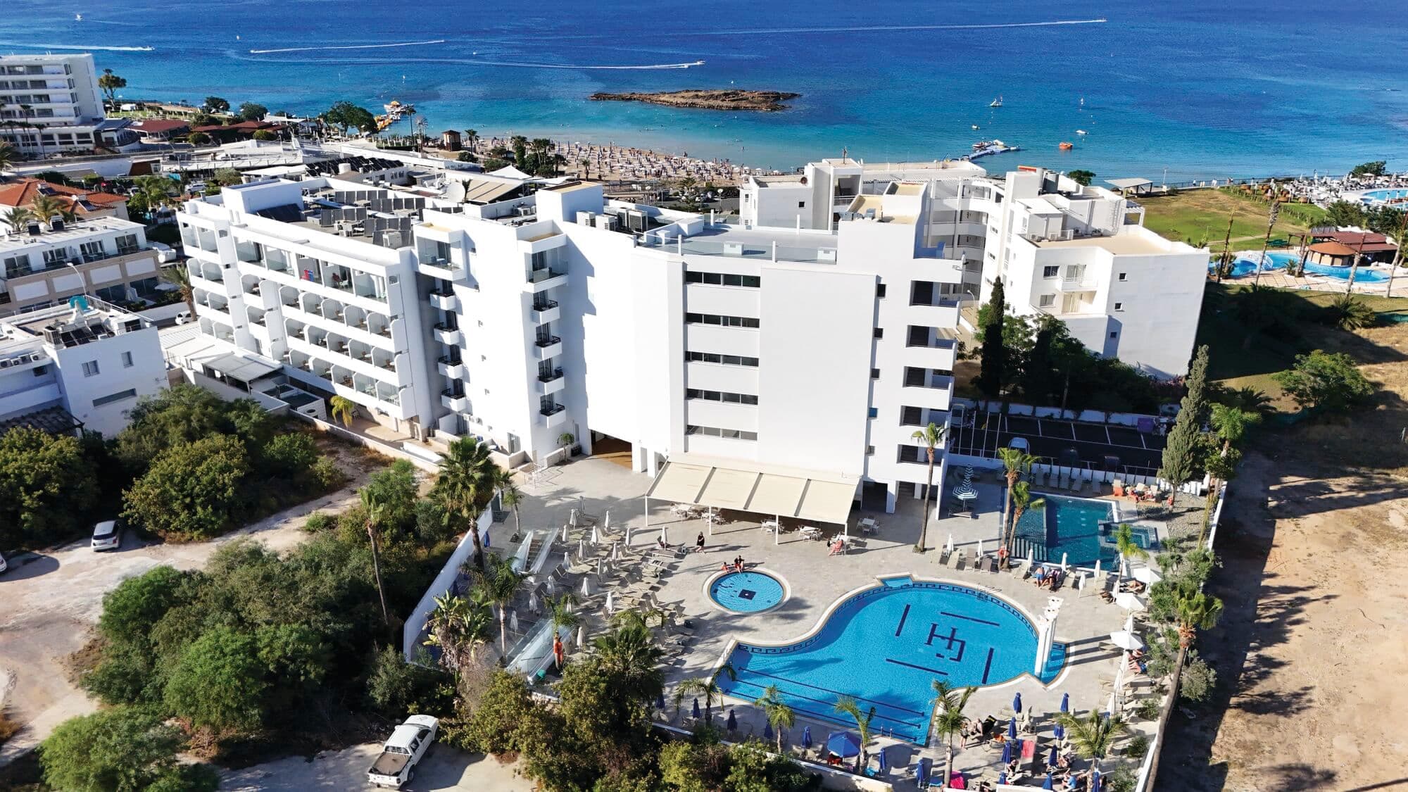 Hotel Chrystalla - main photo