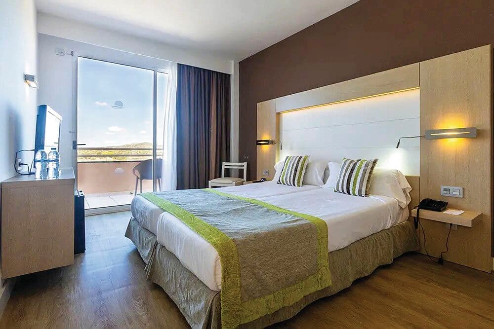 Hotel Caprice Sa Coma - photo 2