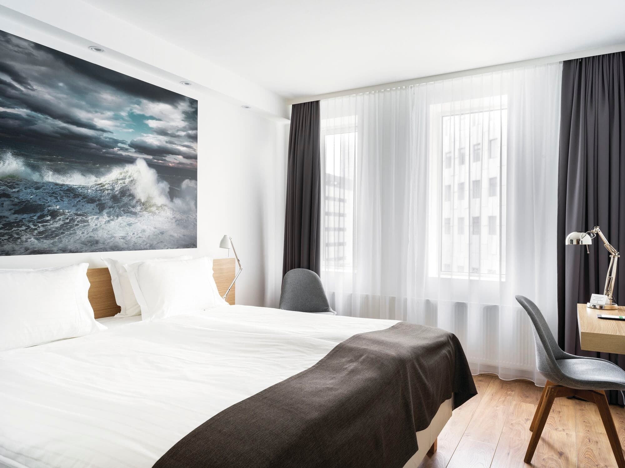 Storm Hotel