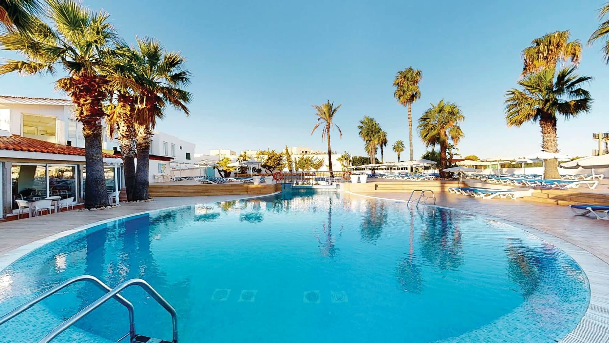 Family Holiday in Menorca - photo 3