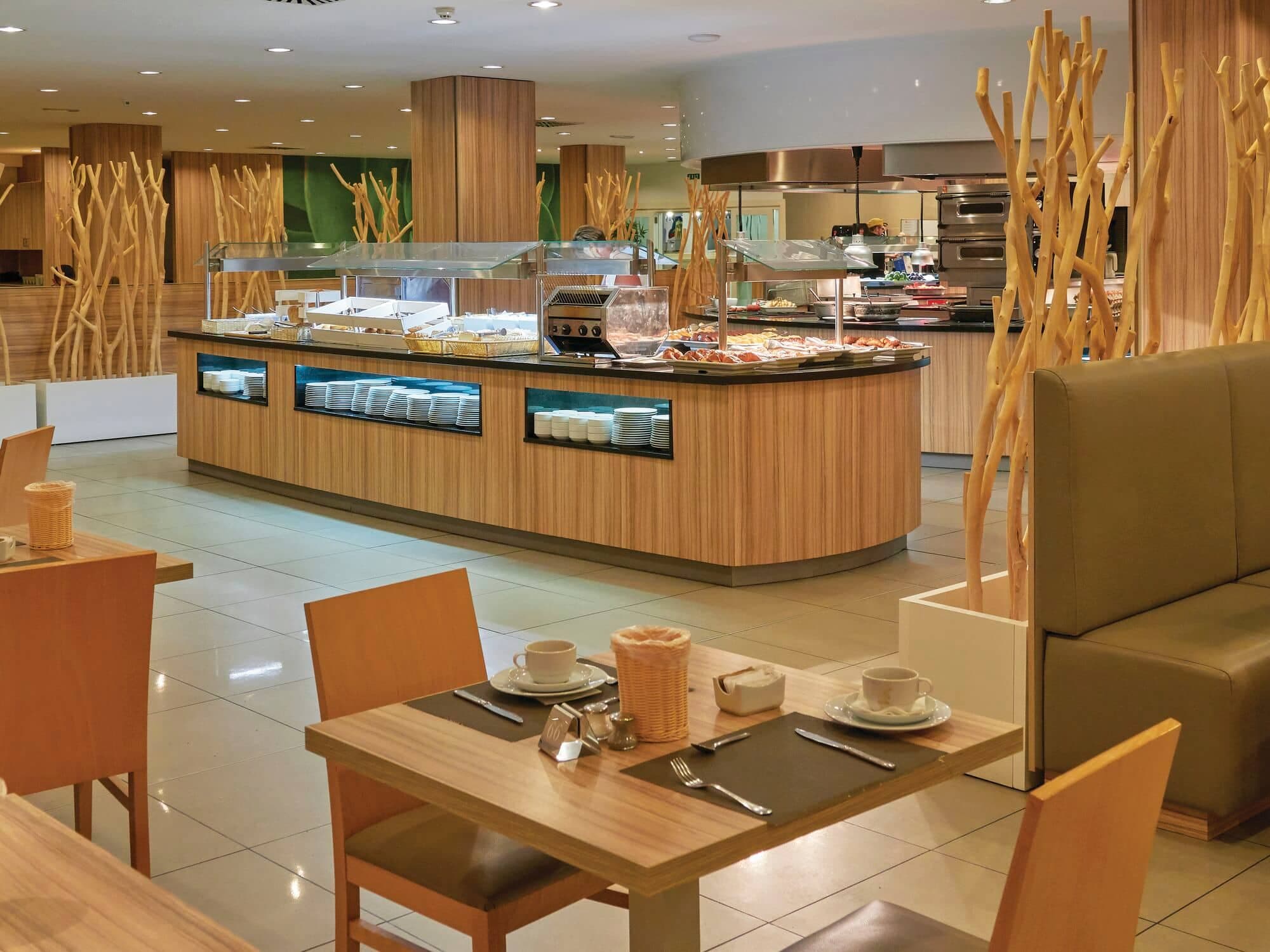 Hotel BQ Delfin Azul - photo 3
