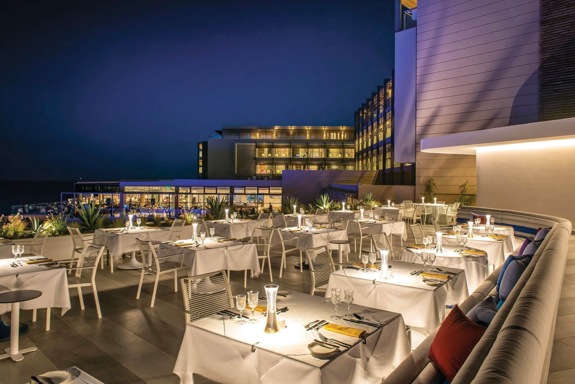 I Resort Beach Hotel - photo 3