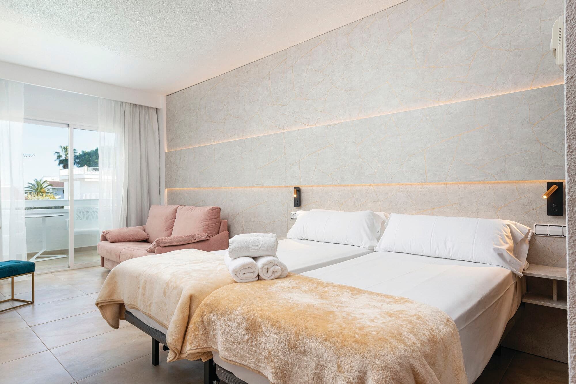 Hotel Condesa - photo 2