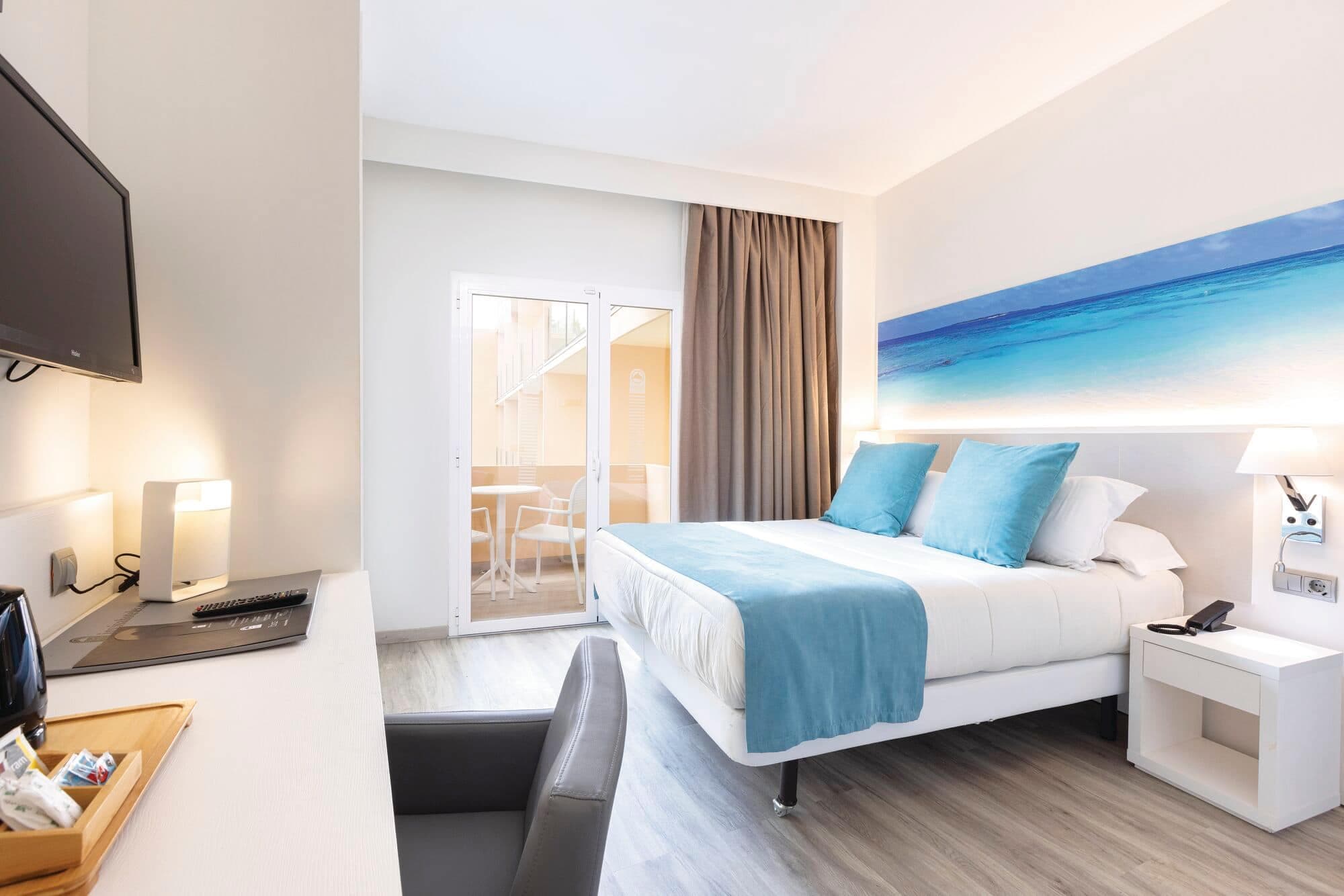 Invisa Hotel Es Pla - photo 2