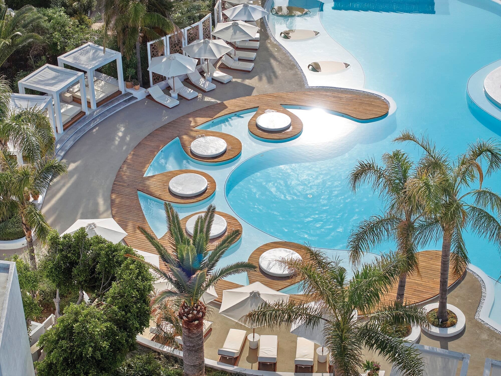 Caramel Resort to Live - main photo