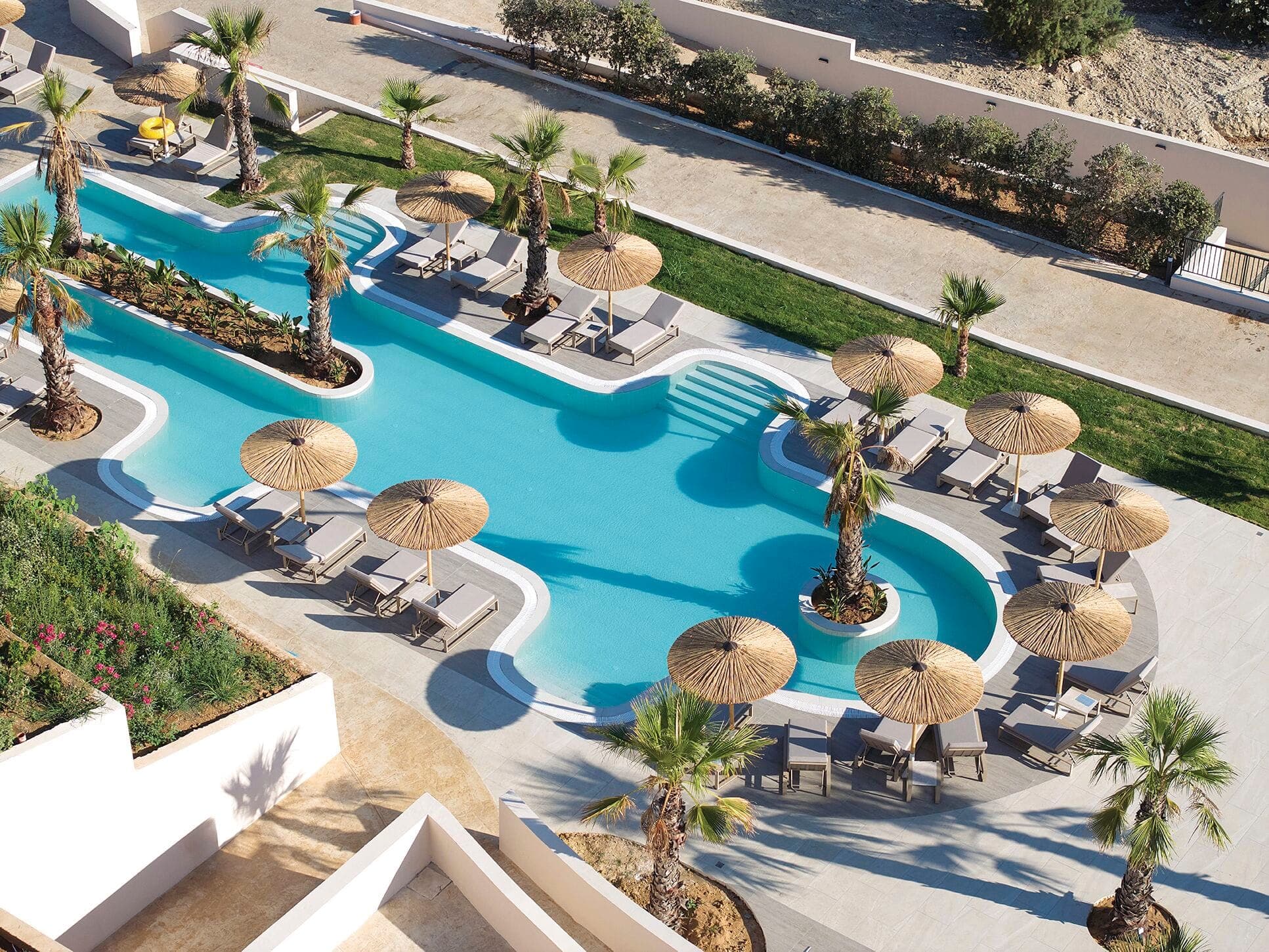 Oros Luxury Beach Resort