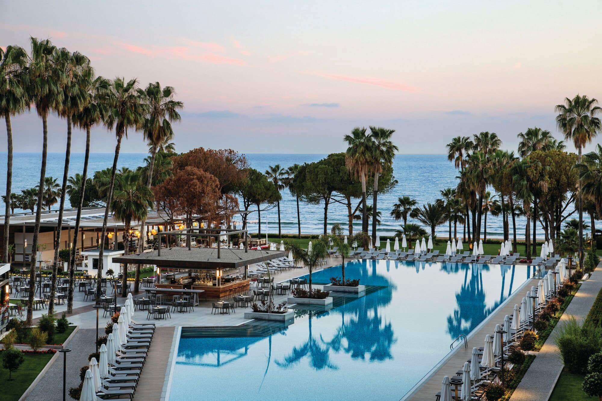 Acanthus Cennet Barut - Side