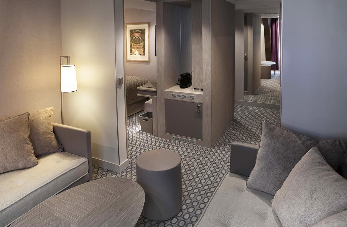 Hotel La Lanterne - photo 2