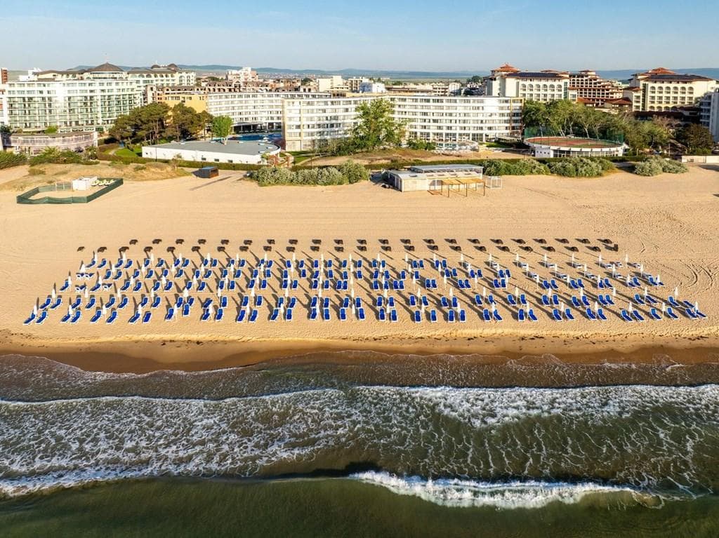 Sunny Beach Getaway - photo 3