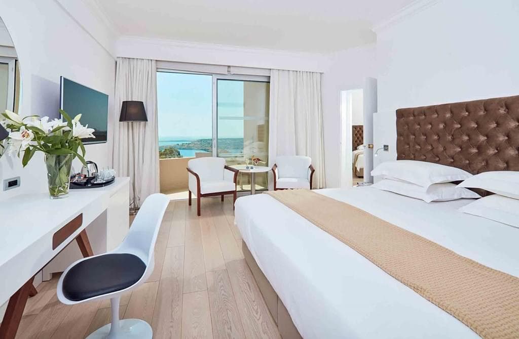 Grecian Park Hotel - photo 2
