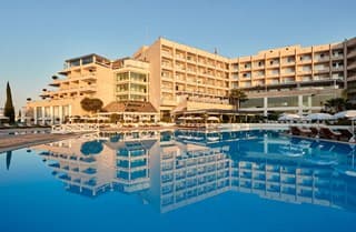 Grecian Park Hotel - photo 3