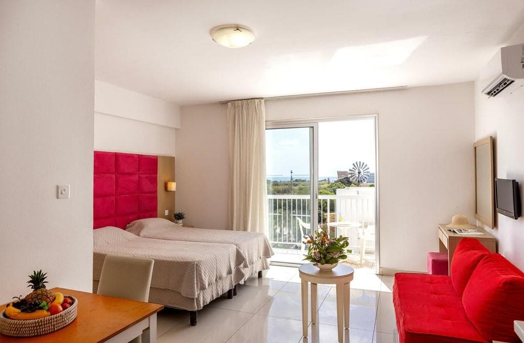 Papantonia Hotel Stay - photo 2