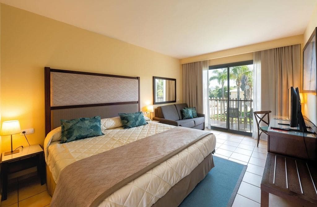 Hotel Caribe & PortAventura - photo 2