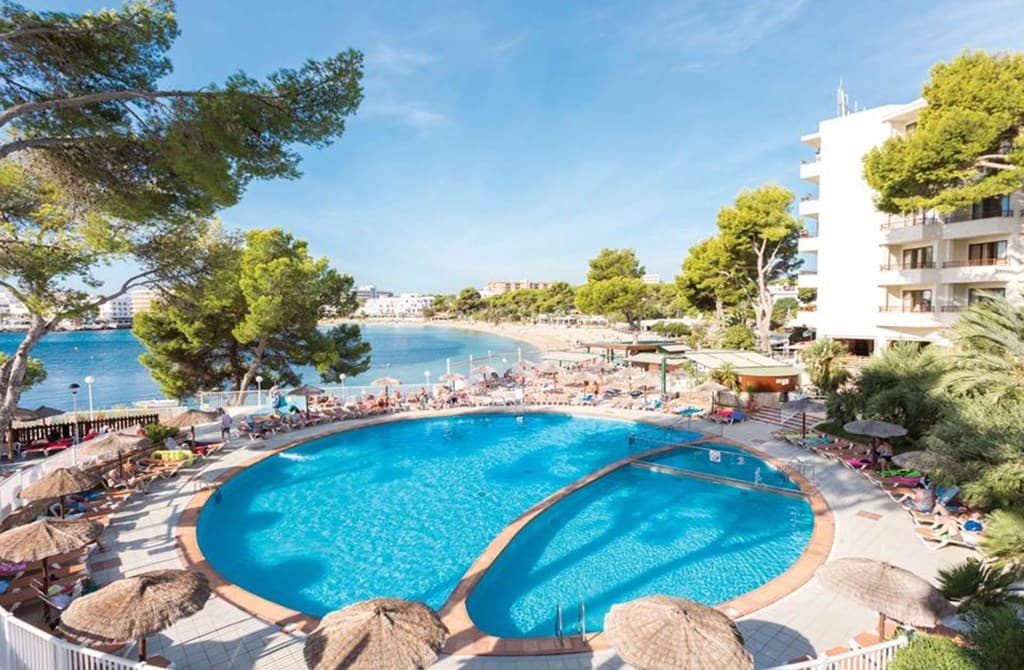 Playa Es Cana holiday